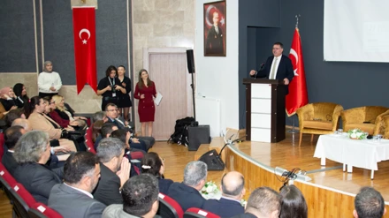 Ayakkabı sektörünün geleceği panelde tartışıldı